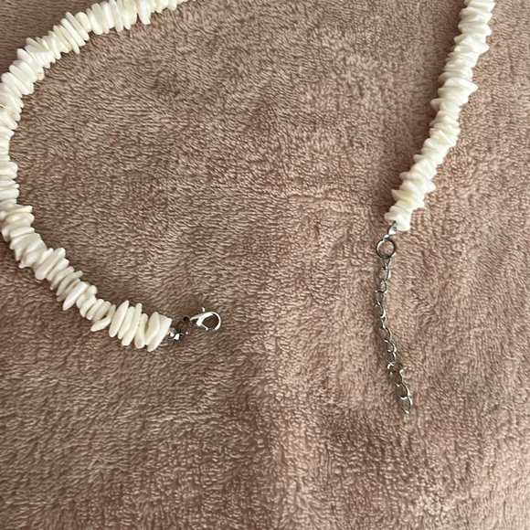 Shell necklaces - Picture 4 of 4